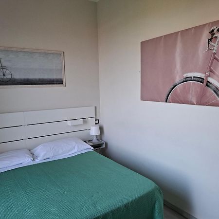 Fare Bnb - Room Del Parco ريجّو إيميليا المظهر الخارجي الصورة