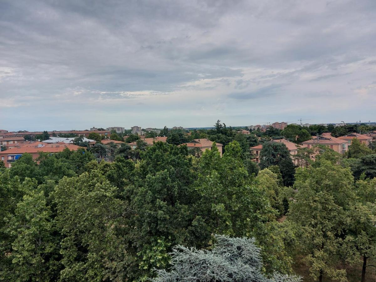 Fare Bnb - Room Del Parco ريجّو إيميليا المظهر الخارجي الصورة