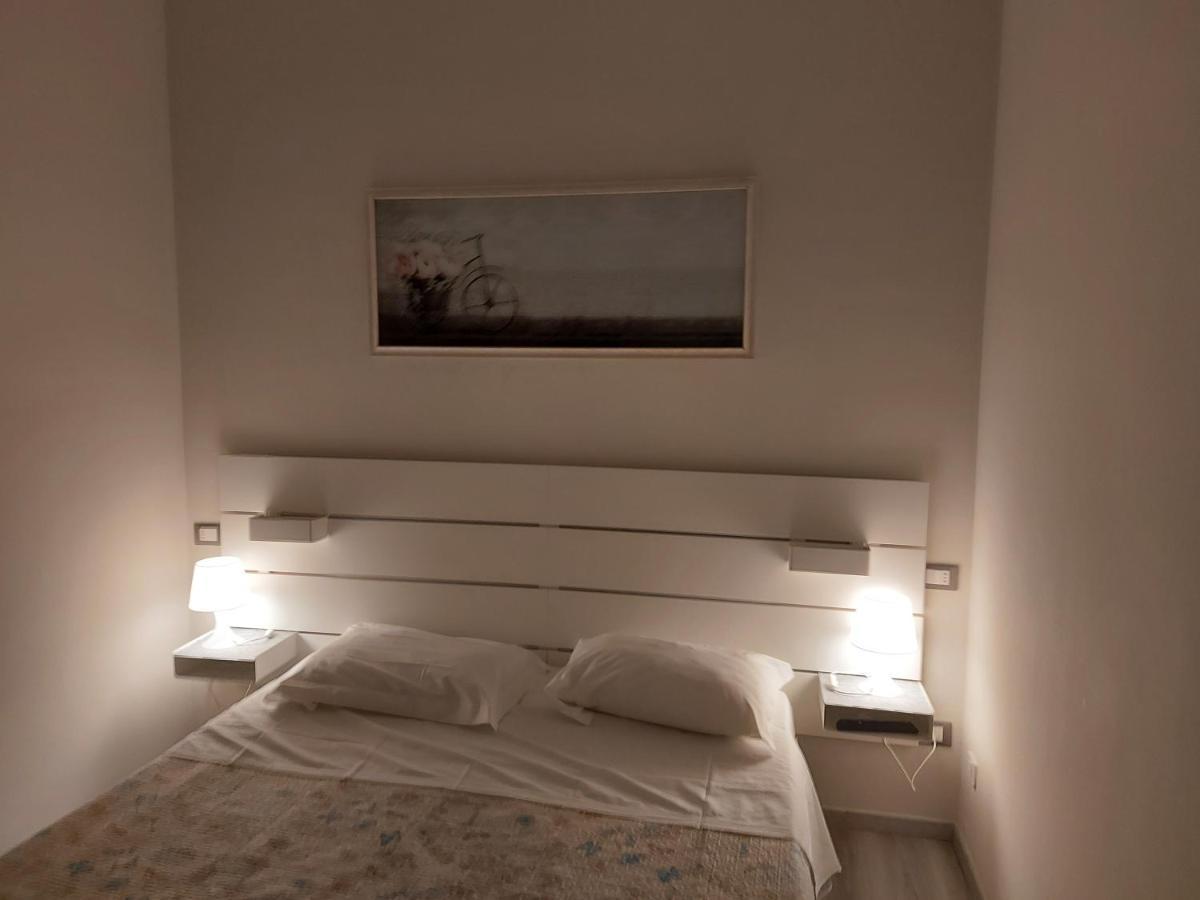 Fare Bnb - Room Del Parco ريجّو إيميليا المظهر الخارجي الصورة